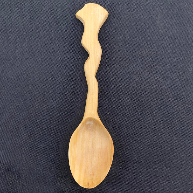 Cuchara de madera de olivo, otro angulo