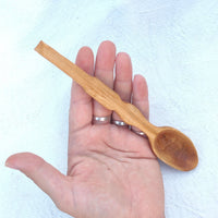 Cuchara de madera de almendro, detalle de la veta