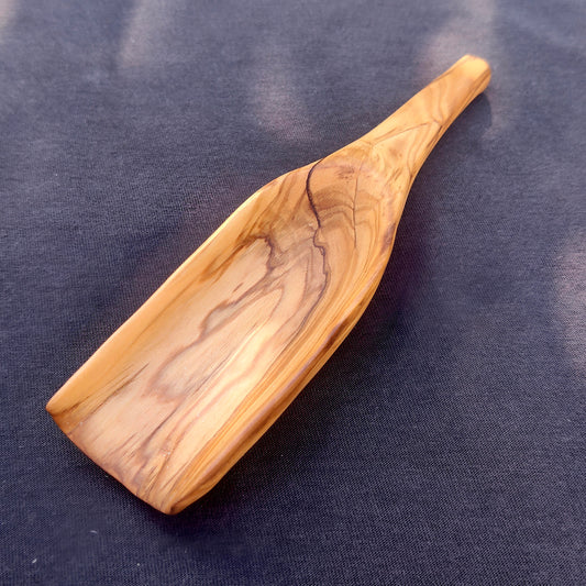 Pala de madera de olivo, otro ángulo